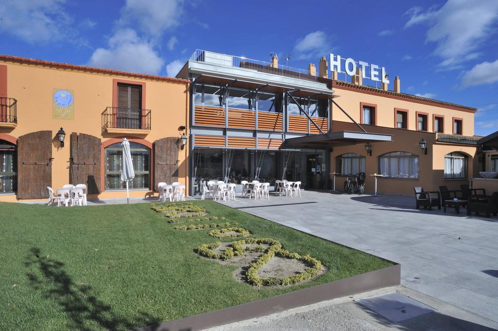 Hotel Restaurant Sol I VI Lavern Extérieur photo